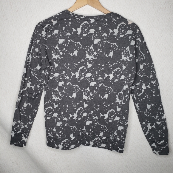 Fabletics Burnout Gray & White Pull Over Long Sleeve Sweatshirt Size S - Picture 9 of 11